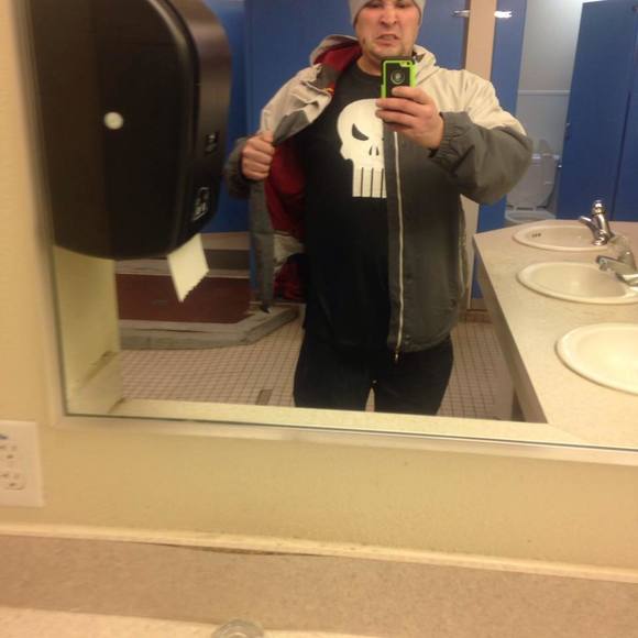 Meet your Posher, Troy - Picture 1 of 7